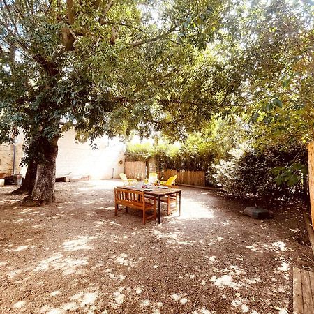 Le Patio, Jardin Privatif, Tennis Nîmes Kültér fotó